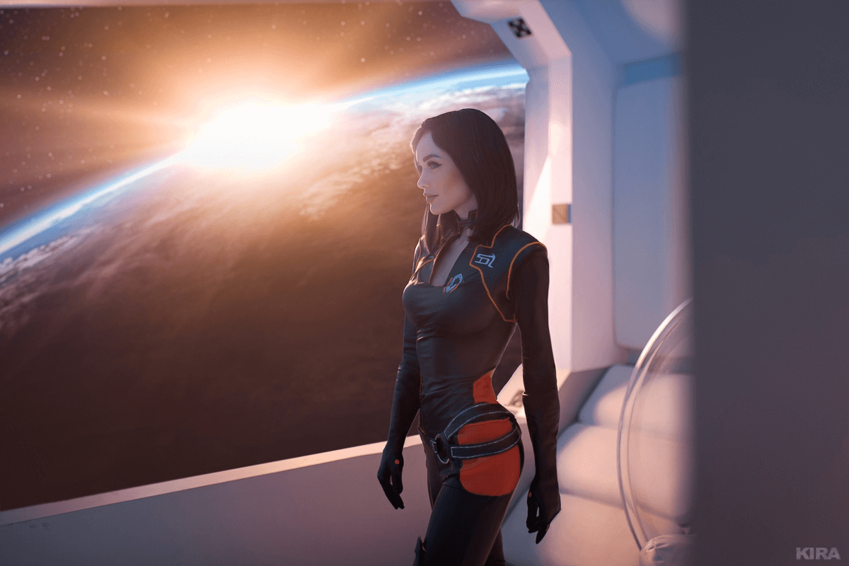 Косплей на Миранду из Mass Effect