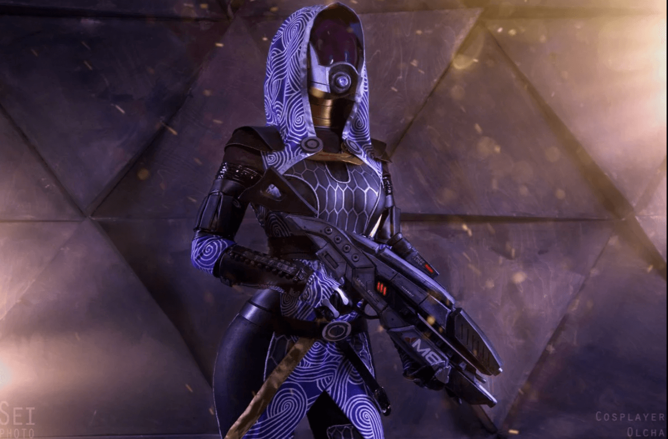 Косплей на Тали'Зору из Mass Effect
