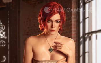 Обнаженная Трисс из The Witcher 3 в ванной - косплей от Lavi-A-V